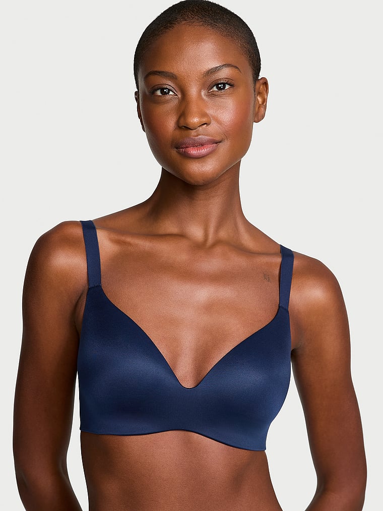 Vithtctoria's Sethtcret Bare Infinity Flex Lightly Lined Wireless Full-Coverage Bra Smooth