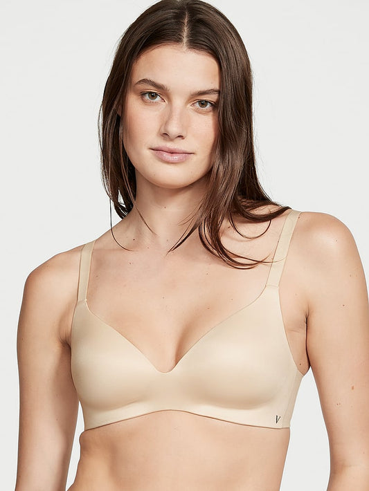 Vithtctoria's Sethtcret Bare Infinity Flex Lightly Lined Wireless Full-Coverage Bra Smooth